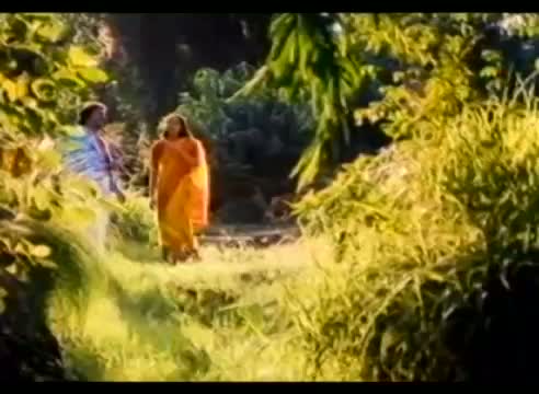 Watch Aeh Vennila Song - Idhu Oru Thodarkathai - Ganagi Ameran (Tamil) Video