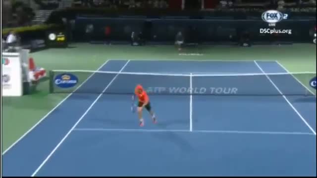Watch Roger Federer vs Benjamin Becker - AMAZING TWEENER LOB - ATP 500 Dubai 2014 Video