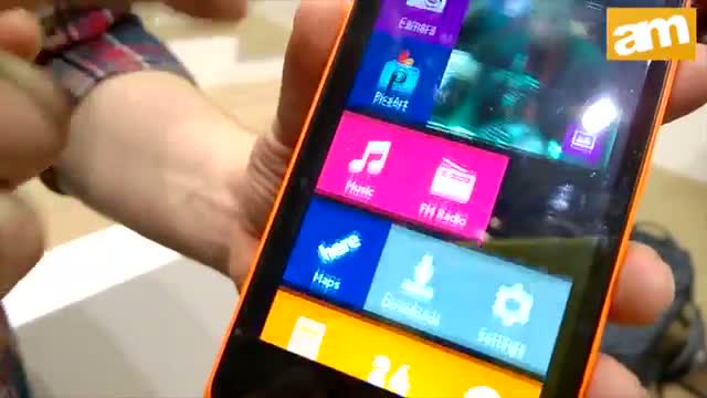 Watch Nokia X X+ XL Hands-On auf dem MWC 2014 Video Video