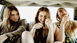 Watch HAIM - The Wire (Official Video) Video