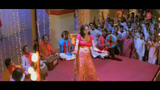Watch Bhojpuri Hot Item Dance Video "Football Khela" Movie: Poorab Aur Paschim Video