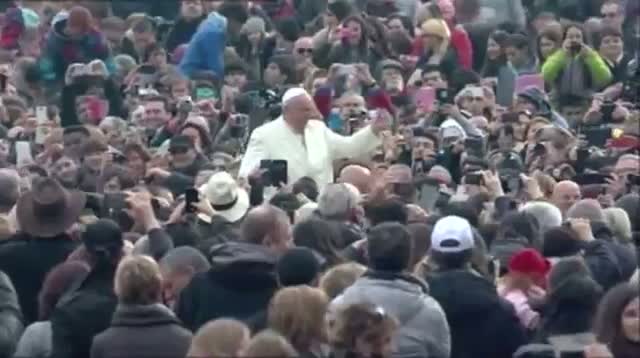 Watch Pope Francis Greets Costumed 'Mini Me Video