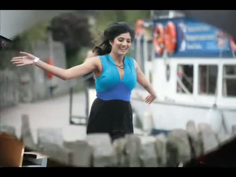 Watch Marupdaiyum Oru-Marupdaiyum Oru Kadhaal-Romantic Tamil Hit Song Video