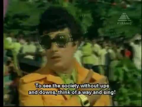 Watch Neenga Nallayirukkanam - Idhayakkani - Tamil Classic Hit Song - MGR Video
