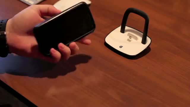 Watch Moto X - Incipio DualPro Shine Case Review Video