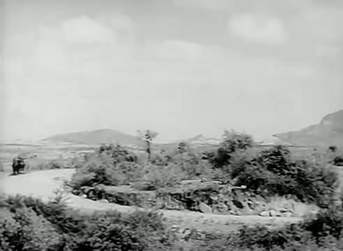 Watch Uyirodu Poradum Vezhai - Mainavathi, S.A Nagarajan, K.A Thangavelu - Tamil Classic Song Video