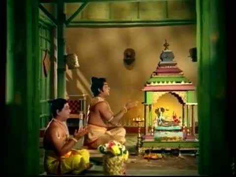 Watch Pachai Ma Malai Pol Meni - Sivaji Ganesan, Padmini - Tamil Devotional Song Video