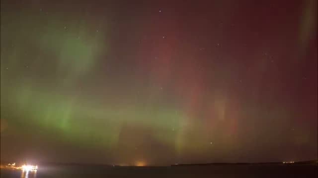 Watch Aurora over Thurso Bay 27.02.2014 Video
