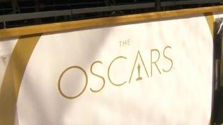 Watch Oscars 2014 red carpet rolled out early due to rainy forecast Video