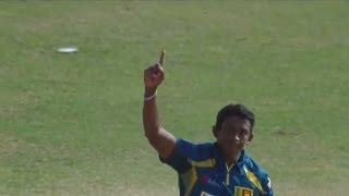 Watch Ajantha Mendis grabs 4 important wickets (Asia Cup 2014 - 4th ODI, Ind vs SL) Video