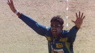 Watch Sachithra Senanayake gets Rohit, Rahane and Binny wickets (Asia Cup 2014 - 4th ODI, Ind vs SL) Video