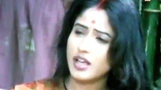 Watch Bhojpuri Video Song "Ae Lalna Jhulah Aehi" Movie: Saiyan Sipahiya Video