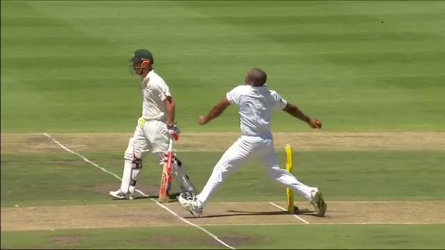 Watch South Africa v Australia: 3rd Test, Day 1 Wickets Highlights Video