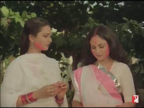 Watch Holi Scene No 3 - Silsila Movie Video