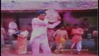 Watch Maro Bhar Bhar Ke Pichkari - Dhanwan (1981) - Holi Special Song Video