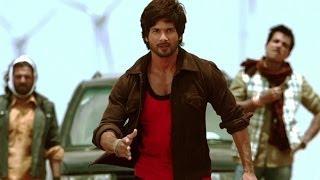 Watch Watch Shahid in Action - R...Rajkumar Video