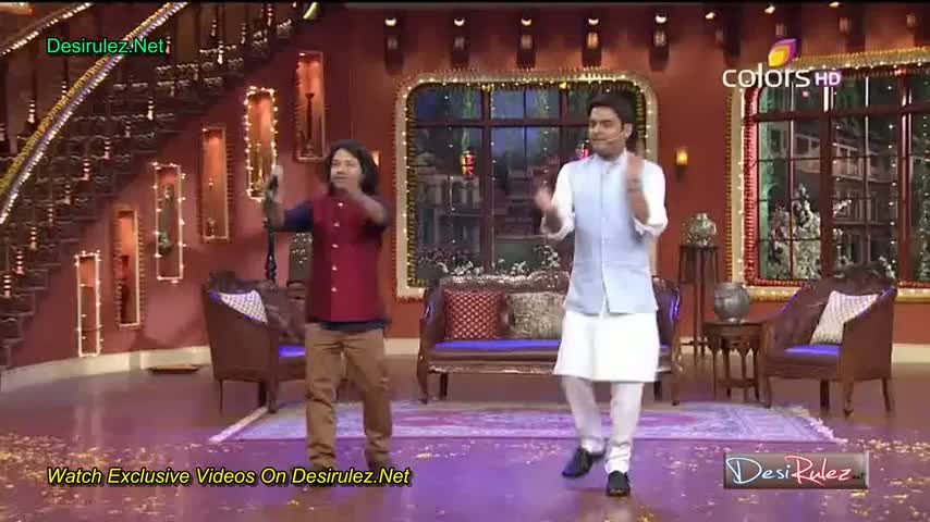 Watch Comedy Nights with Kapil - Remo Dsouza, Terence Lewis, Nikiten Dheer, Mouni Roy and Kailash Kher - Holi Sepcial - 15th March 2014 - Part 2/7 Video