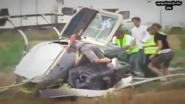 Watch KOMO HELICOPTER CRASH CAUGHT ON TAPE Video