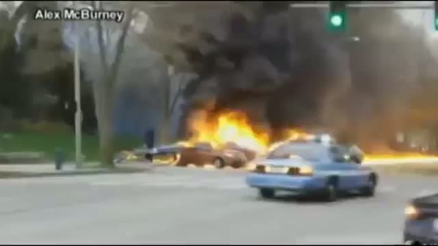 Watch KOMO-TV / KING5 News Helicopter Crashes into Cars Beside Space Needle in Seattle, Killing Two - News Video Video