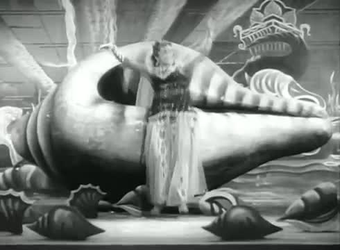 Watch Aiye Yarukku Venum Intha - MGR, T. R. Rajakumari - Puthumai Pithan - Tamil Classic Song Video
