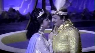Watch Azhagiya Tamizh Magal - MGR, Manjula, Padmini - Rickshakaran - Tamil Romantic Song Video