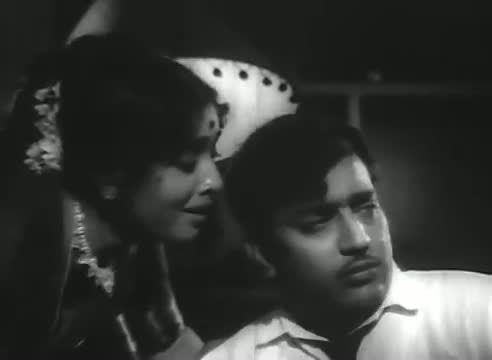 Watch Enge Neyo Naanum - Sivaji Ganesan, K.R Vijaya, Muthuraman - Nenjirukkum Varai - Tamil Classic Song Video