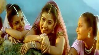 Watch Athiri Pathiri Katheerikka - Ayya - Nayathara - Superhit Tamil Songs Video