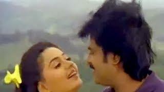 Watch Rajnikanth & Radha in Vaa Vaa Manjalmalare - Rajadhi Raja - Superstar Rajni Tamil Songs Video