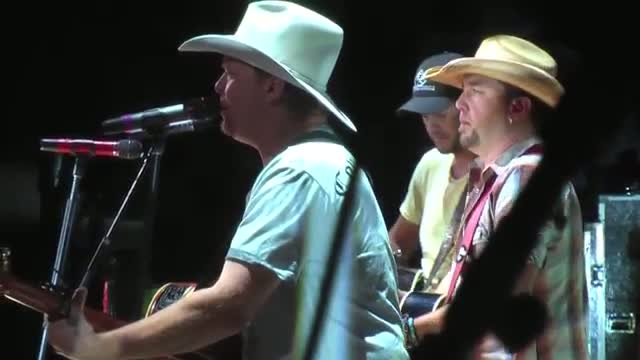 Watch Front Row Friday - Tracy Lawrence - Paint Me A Birmingham (Hollywood Video) Video