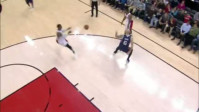 Watch NBA: High-Flying Terrence Ross Strikes with the Hammer Dunk (Basketball Video) Video