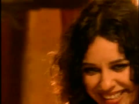 Watch Linda Perry - Fill Me Up (Official) - Hollywood Video Video