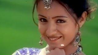 Watch Vikram & Trisha in Kalyanamthan Kattikittu - Saamy Superhit Tamil Song (Tamil Video) Video