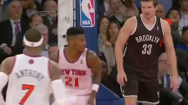 Watch NBA: Iman Shumpert's Incredible Behind-the-Back Cross and Bucket (Basketball Video) Video