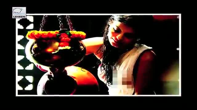 Watch Zeenat Aman's Hot Scene Recreated By Sonali Raut Video