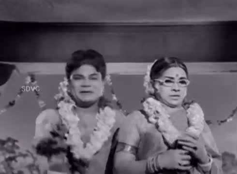 Watch Dhimikita Dhimikita (Tamil Video) - Jaishankar, Jayalalitha - Thanga Gopuram - Tamil Classic Song Video