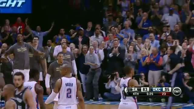 Watch NBA: Russell Westbrook Finishes the Fastbreak with a Flashy Reverse (Basketball Video) Video