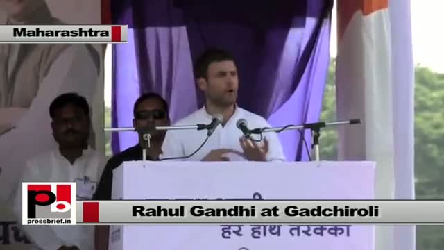 Watch Rahul Gandhi: BJP works for industrialists only but Congress works for everyone Video