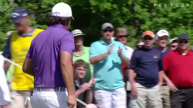 Watch Phil Mickelson holes a 21-foot birdie putt at Shell (Golf Video) Video