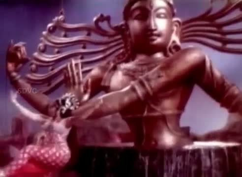 Watch Mazhaikaalam - Sivaji Ganesan, Jayalalitha,Vijaykumar - Tamil Classic Song Video