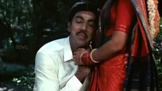 Watch Manasukkulle - Sathyaraj, Seetha, Shobana - Mallu Vetti Minor - Tamil Classic Song Video
