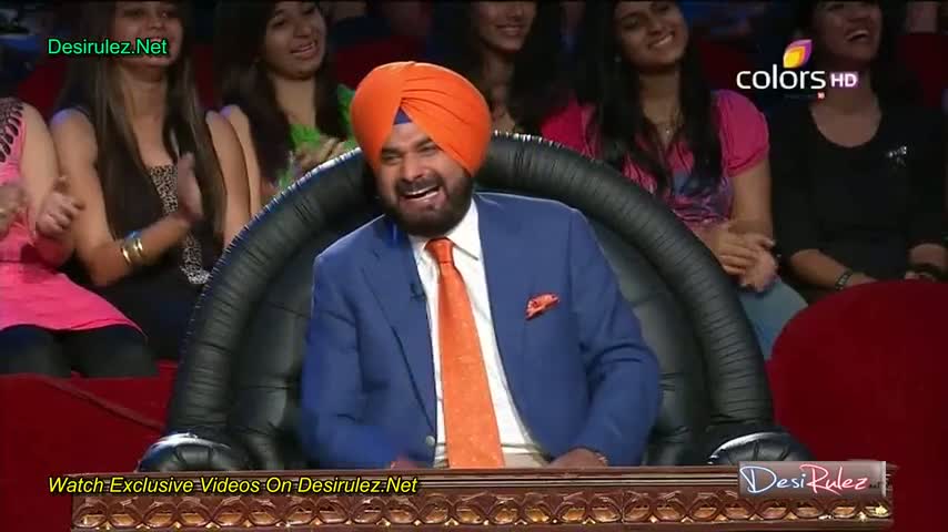 Watch Comedy Nights with Kapil - Jeetendra and Tusshar Kapoor - 13 April 2014 - Part 1/5 Video