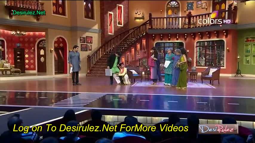 Watch Comedy Nights with Kapil - Jeetendra and Tusshar Kapoor - 13 April 2014 - Part 2/5 Video
