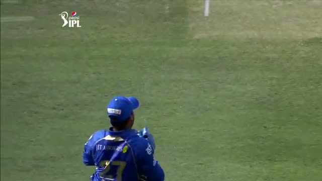 Watch RCB vs MI - Match 5 - Yuvraj Singh and Parthiv Patel's catch dropped - PEPSI IPL 2014 (19 April 2014) Video