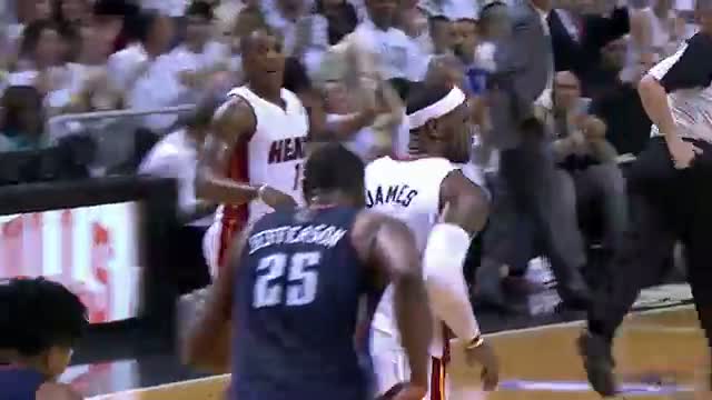 Watch NBA: LeBron James' 27 Points Passes Larry Bird on Playoff Scoring List (Basketball Video) Video