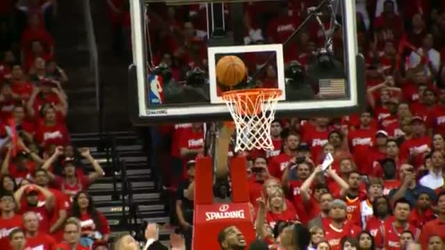 Watch NBA Phantom: LaMarcus Aldridge's Tip-In Forces OT (Basketball Video) Video