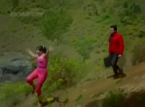 Watch Vandhal Ennodu - Jayalalitha, Ravichandran - Tamil Classic Song Video