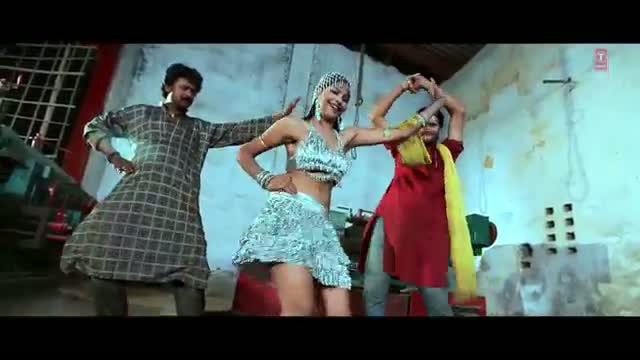 Watch Chhuata Laagta Thanda (Hot Bhojpuri item Dance Video) | Benaam Baadshah Video