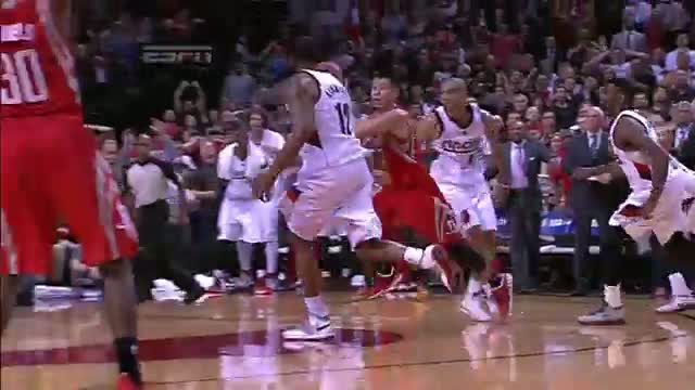 Watch NBA: Troy Daniels Drains the Game-Winning 3-Pointer to Win Game 3 (Basketball Video) Video