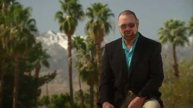 Watch The Legends face off in a furious polo competition, al-a-cart: WWE Legends' House, April 24, 2014 Video