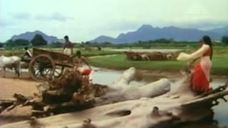 Watch Naan Erikarai - Vignesh, Padmashri - Chinna Thayee - Tamil Classic song Video